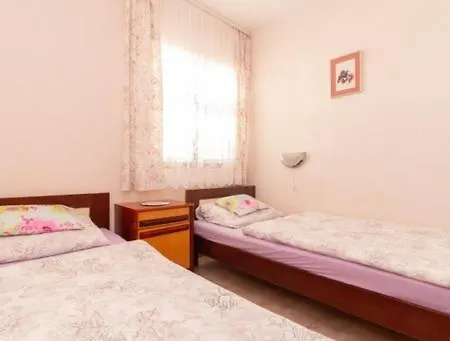 Barby Near The Sandy - By Ta Leut Agency * Privlaka (Zadar)