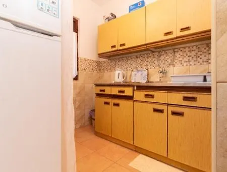 Barby Near The Sandy - By Ta Leut Agency Apartman
