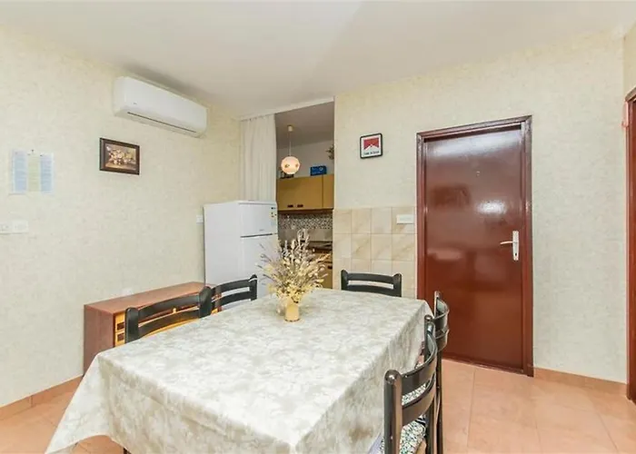 Barby Near The Sandy - By Ta Leut Agency Apartman *